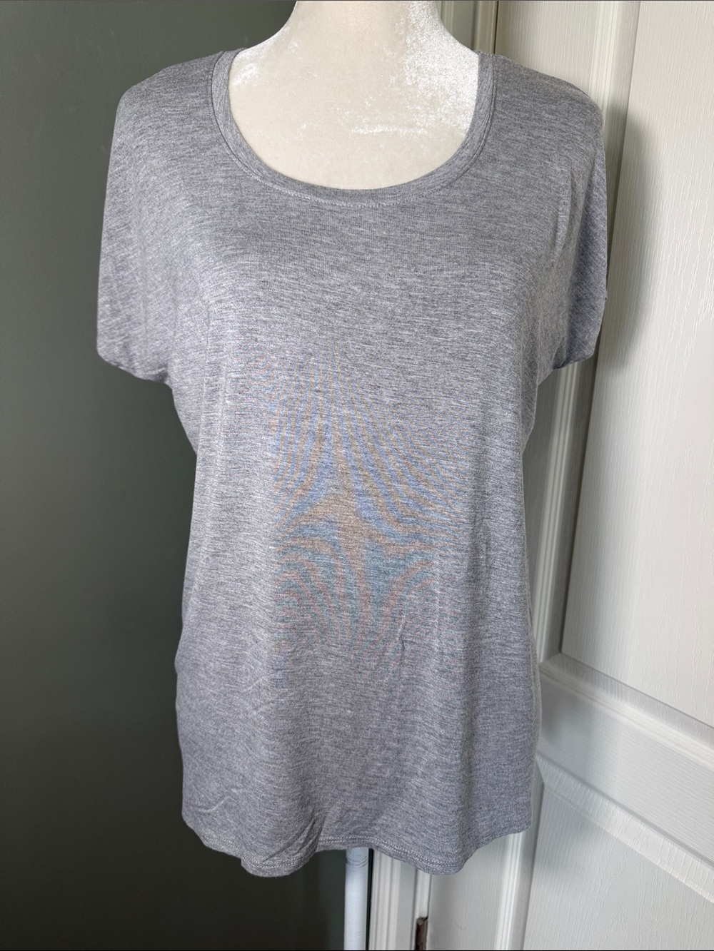 Lucy & Laurel Gray Modal Blend Short Sleeve Tunic Top Size Large